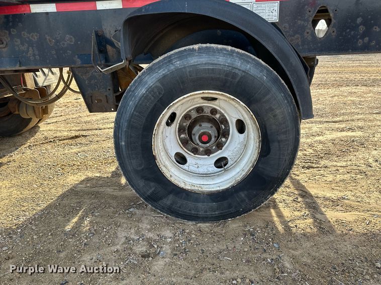 image for item EN3019 2016 Cross Country  200-43 side dump trailer