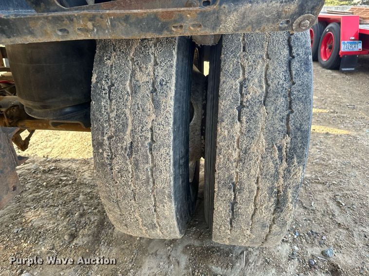 image for item EN3019 2016 Cross Country  200-43 side dump trailer