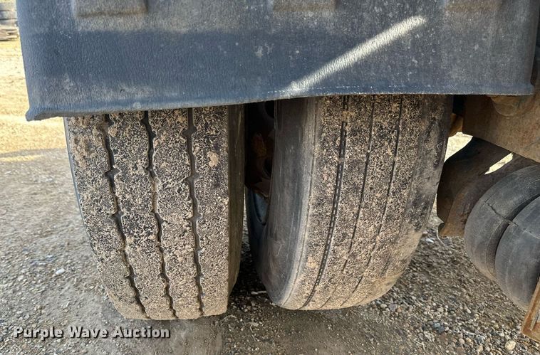 image for item EN3019 2016 Cross Country  200-43 side dump trailer