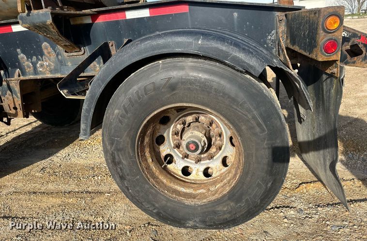 image for item EN3019 2016 Cross Country  200-43 side dump trailer