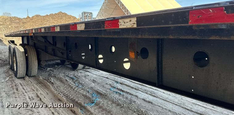 image for item EN3023 2012 Transcraft TL200 flatbed trailer