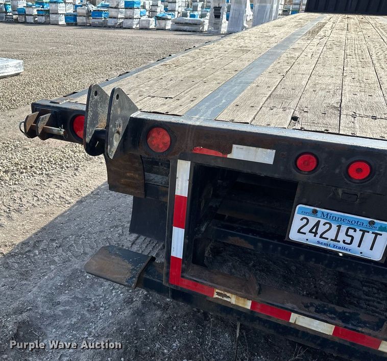 image for item EN3023 2012 Transcraft TL200 flatbed trailer