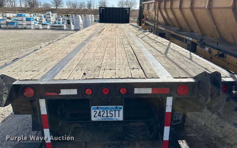 image for item EN3023 2012 Transcraft TL200 flatbed trailer