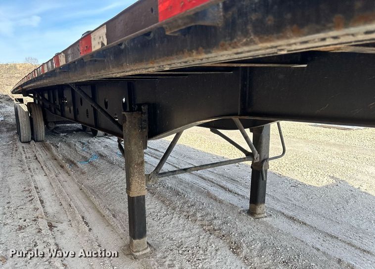 image for item EN3023 2012 Transcraft TL200 flatbed trailer