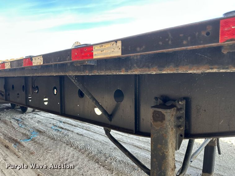 image for item EN3023 2012 Transcraft TL200 flatbed trailer