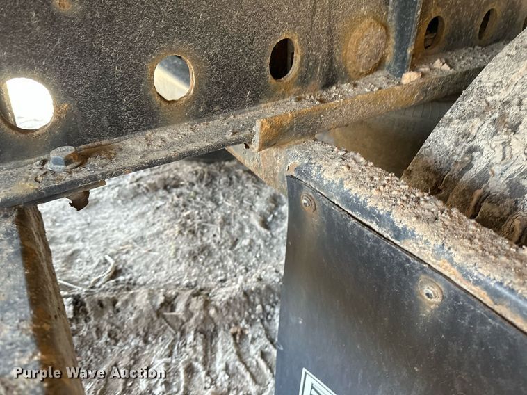 image for item EN3023 2012 Transcraft TL200 flatbed trailer