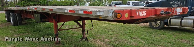 image for item EN3587 2002 Lufkin FL-XL flatbed trailer