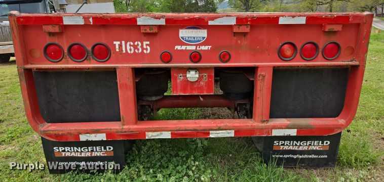 image for item EN3587 2002 Lufkin FL-XL flatbed trailer
