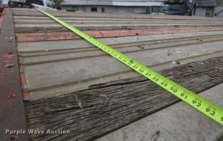 image for item EN3587 2002 Lufkin FL-XL flatbed trailer