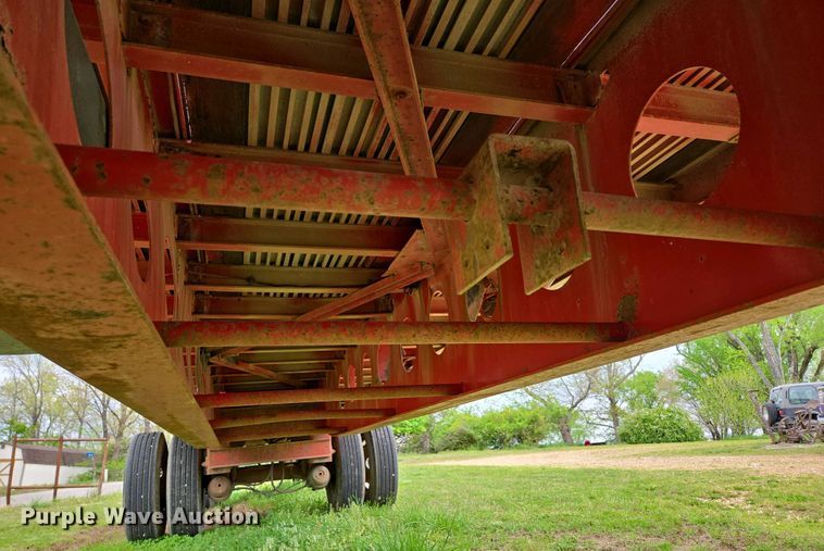 image for item EN3587 2002 Lufkin FL-XL flatbed trailer