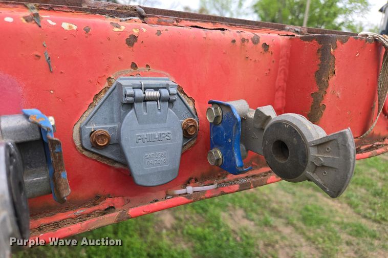 image for item EN3587 2002 Lufkin FL-XL flatbed trailer