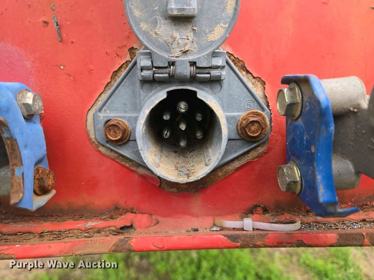 image for item EN3587 2002 Lufkin FL-XL flatbed trailer