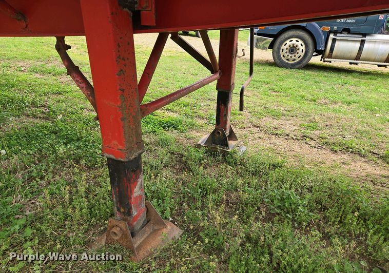 image for item EN3587 2002 Lufkin FL-XL flatbed trailer