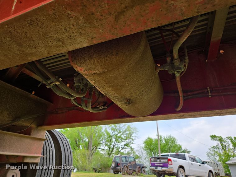 image for item EN3587 2002 Lufkin FL-XL flatbed trailer