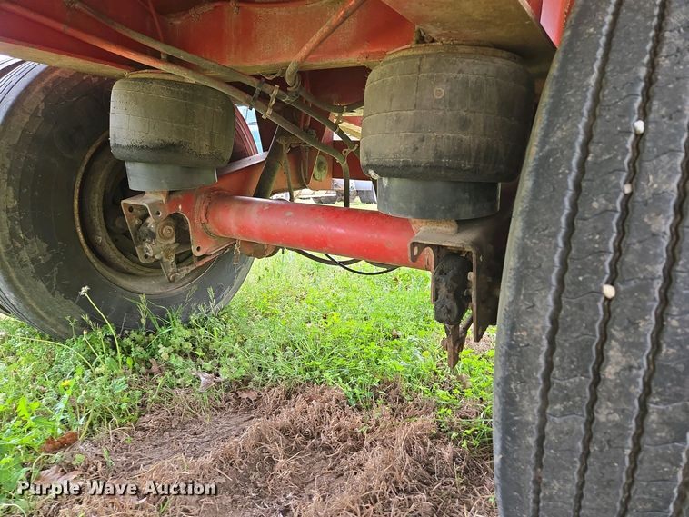 image for item EN3587 2002 Lufkin FL-XL flatbed trailer