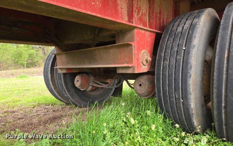 image for item EN3587 2002 Lufkin FL-XL flatbed trailer