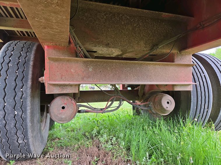 image for item EN3587 2002 Lufkin FL-XL flatbed trailer