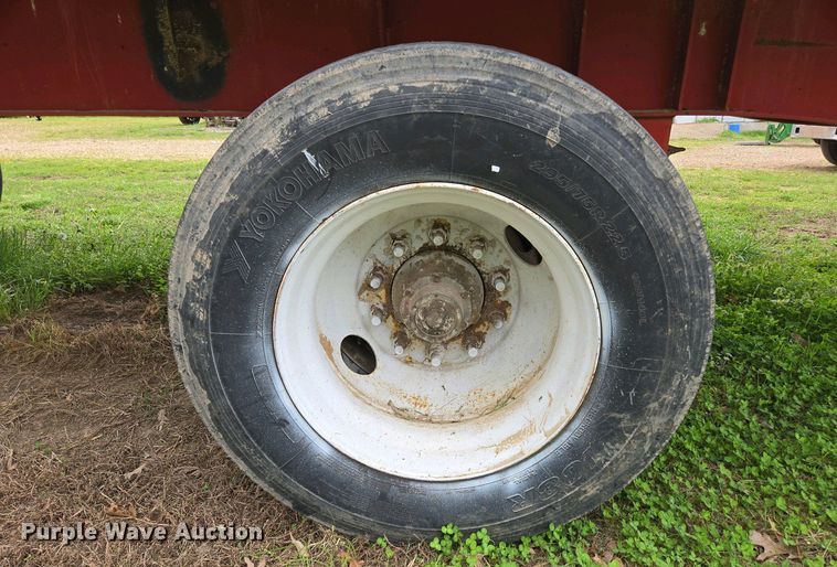 image for item EN3587 2002 Lufkin FL-XL flatbed trailer