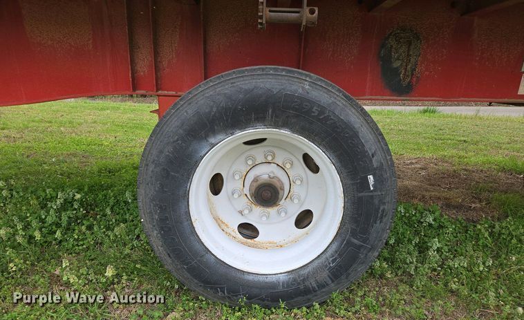 image for item EN3587 2002 Lufkin FL-XL flatbed trailer