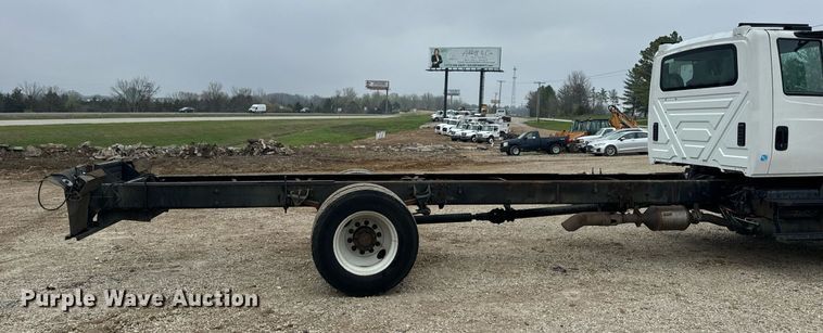 image for item EN4502 2010 International 4300 DuraStar truck cab and chassis