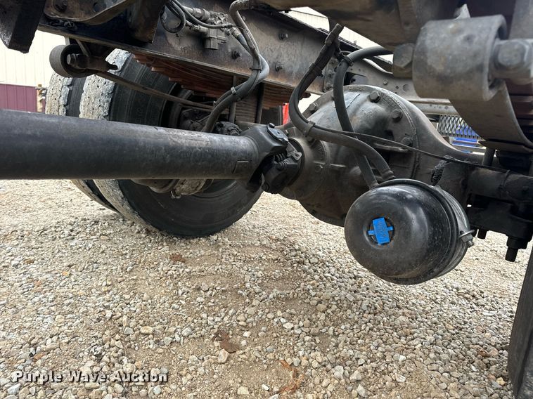 image for item EN4502 2010 International 4300 DuraStar truck cab and chassis