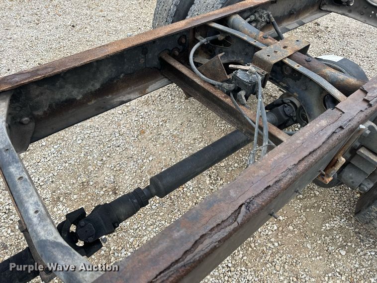 image for item EN4502 2010 International 4300 DuraStar truck cab and chassis