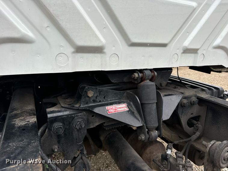 image for item EN4502 2010 International 4300 DuraStar truck cab and chassis