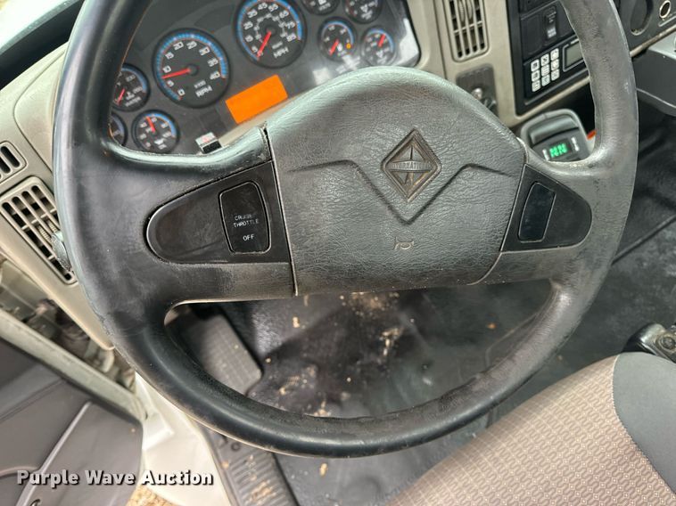 image for item EN4502 2010 International 4300 DuraStar truck cab and chassis