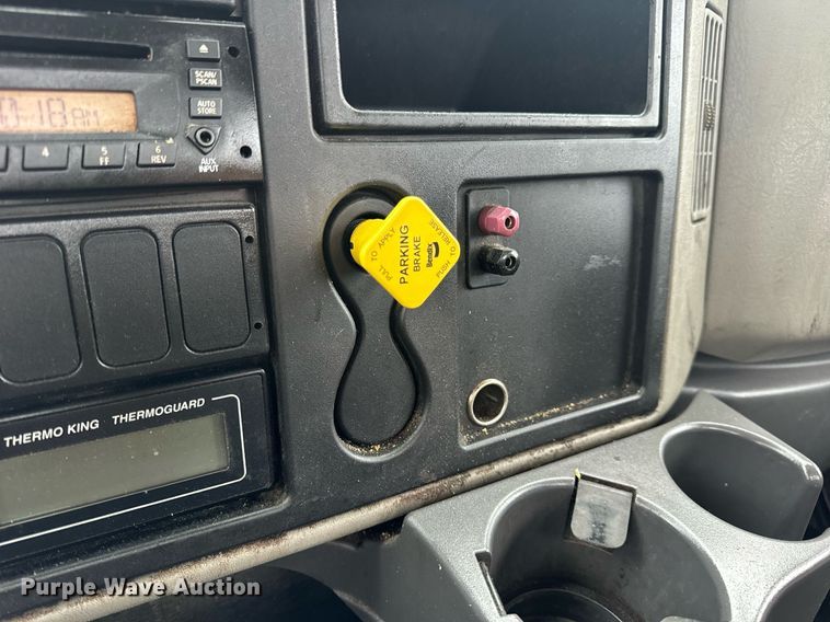 image for item EN4502 2010 International 4300 DuraStar truck cab and chassis