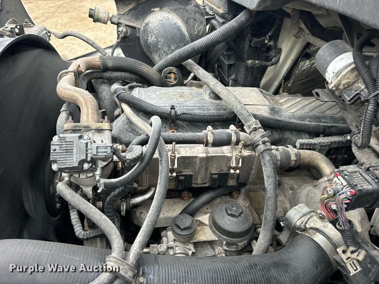 image for item EN4502 2010 International 4300 DuraStar truck cab and chassis