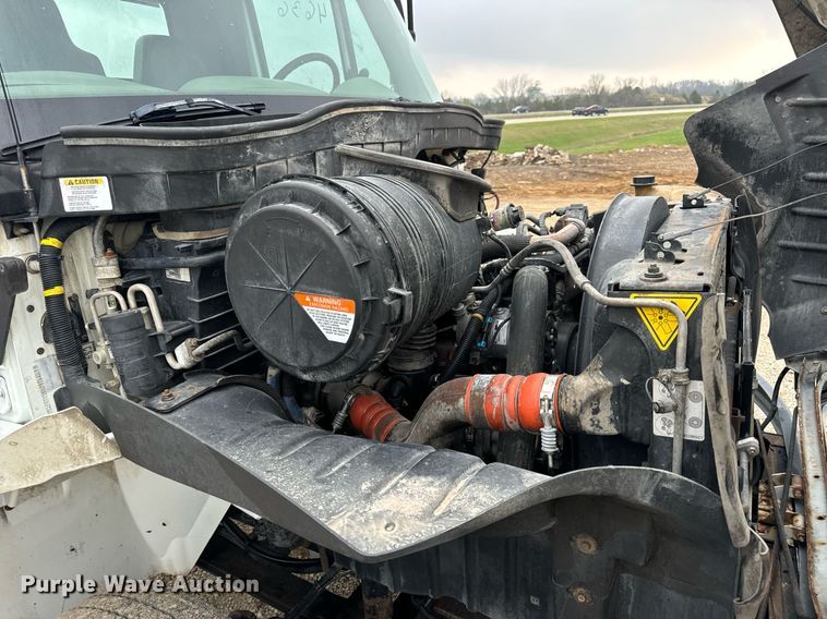 image for item EN4502 2010 International 4300 DuraStar truck cab and chassis