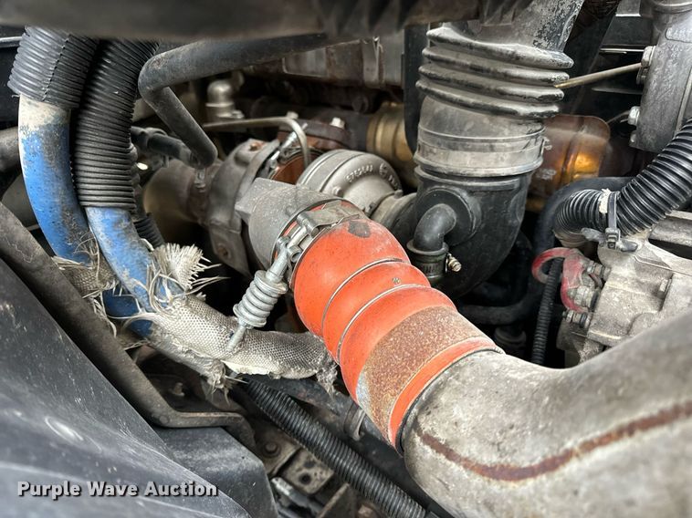 image for item EN4502 2010 International 4300 DuraStar truck cab and chassis