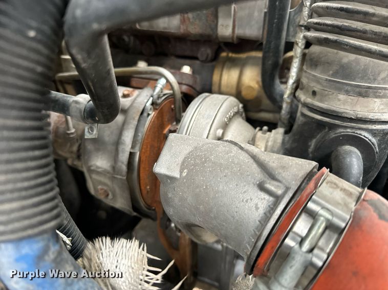 image for item EN4502 2010 International 4300 DuraStar truck cab and chassis