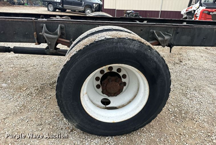 image for item EN4502 2010 International 4300 DuraStar truck cab and chassis