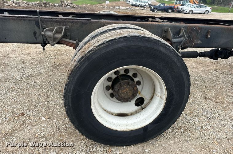 image for item EN4502 2010 International 4300 DuraStar truck cab and chassis