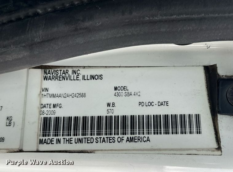image for item EN4502 2010 International 4300 DuraStar truck cab and chassis