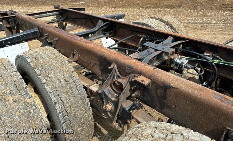 image for item EN4521 2007 International 4400 truck cab and chassis