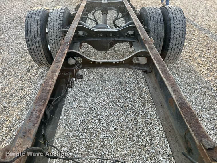 image for item EN5201 2010 International DuraStar 4300 truck cab and chassis