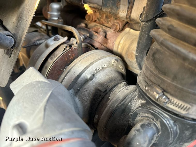 image for item EN5201 2010 International DuraStar 4300 truck cab and chassis