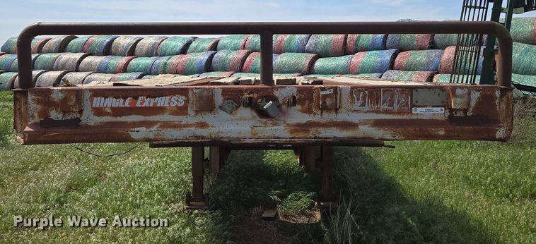 image for item EN8923 1973 Fruehauf drop deck equipment trailer