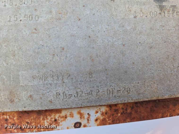 image for item EN8923 1973 Fruehauf drop deck equipment trailer