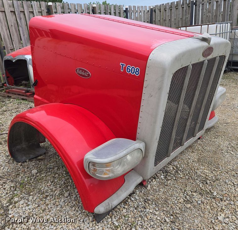 image for item EO0784 Peterbilt hood assembly