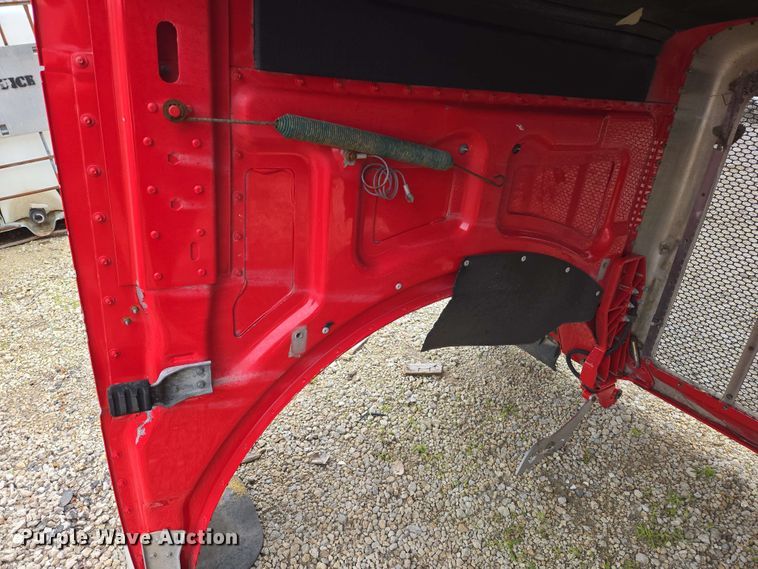 image for item EO0784 Peterbilt hood assembly