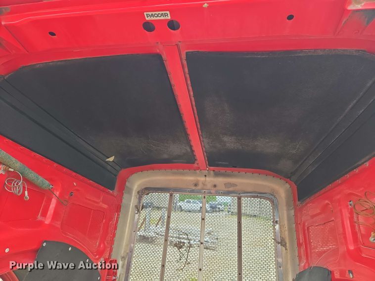 image for item EO0784 Peterbilt hood assembly