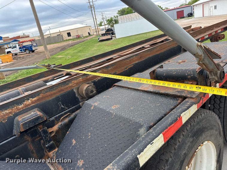 image for item EQ1415 2006 Western Star 4900FA roll-off container truck