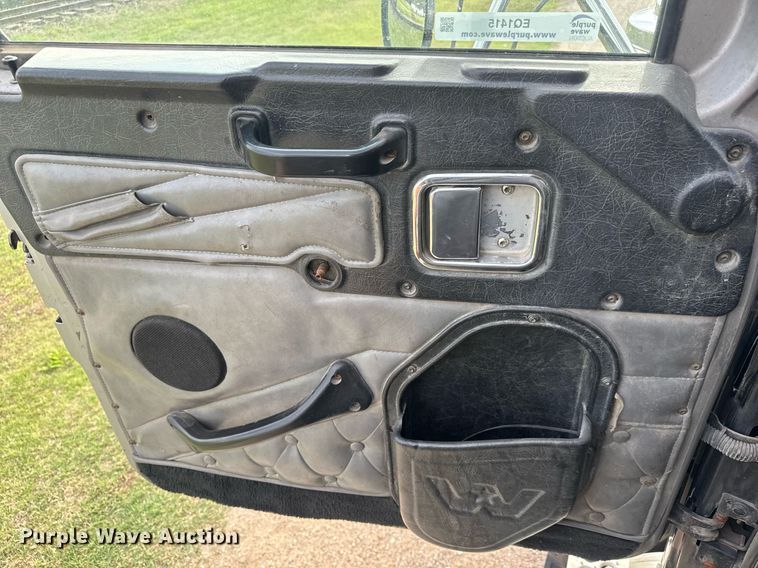 image for item EQ1415 2006 Western Star 4900FA roll-off container truck