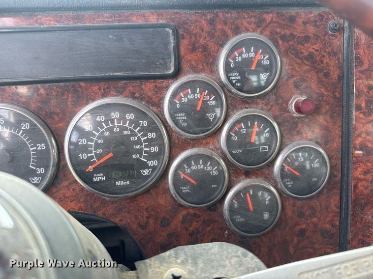 image for item EQ1415 2006 Western Star 4900FA roll-off container truck