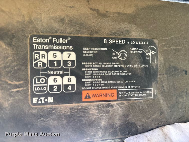 image for item EQ1415 2006 Western Star 4900FA roll-off container truck