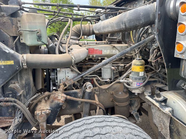 image for item EQ1415 2006 Western Star 4900FA roll-off container truck