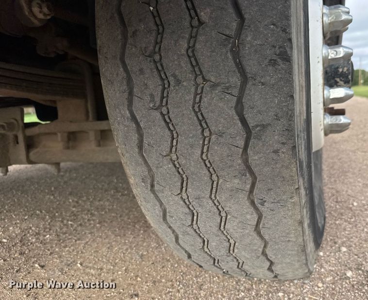 image for item EQ1415 2006 Western Star 4900FA roll-off container truck